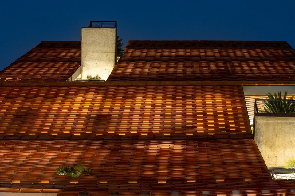 TROPICAL FLOW by HP Architects