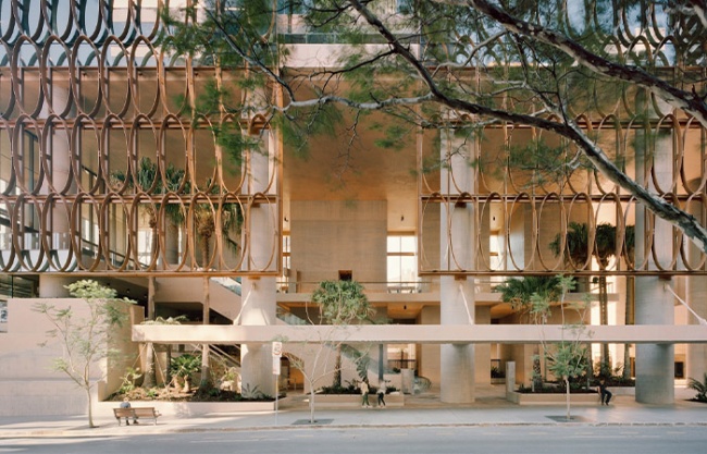 205 North Quay by REX