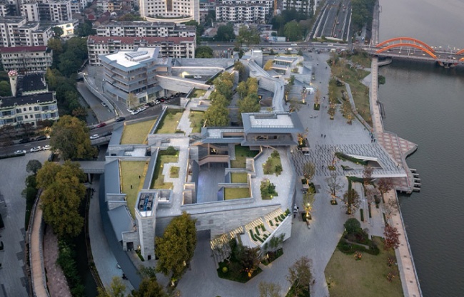 Jiangshan Tonglumen Urban Terrace by gad