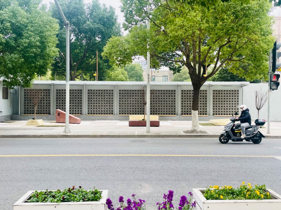 quanzhou road yizhou road promenade greenway activating everyday street life through walking by atelier liu yuyang architects