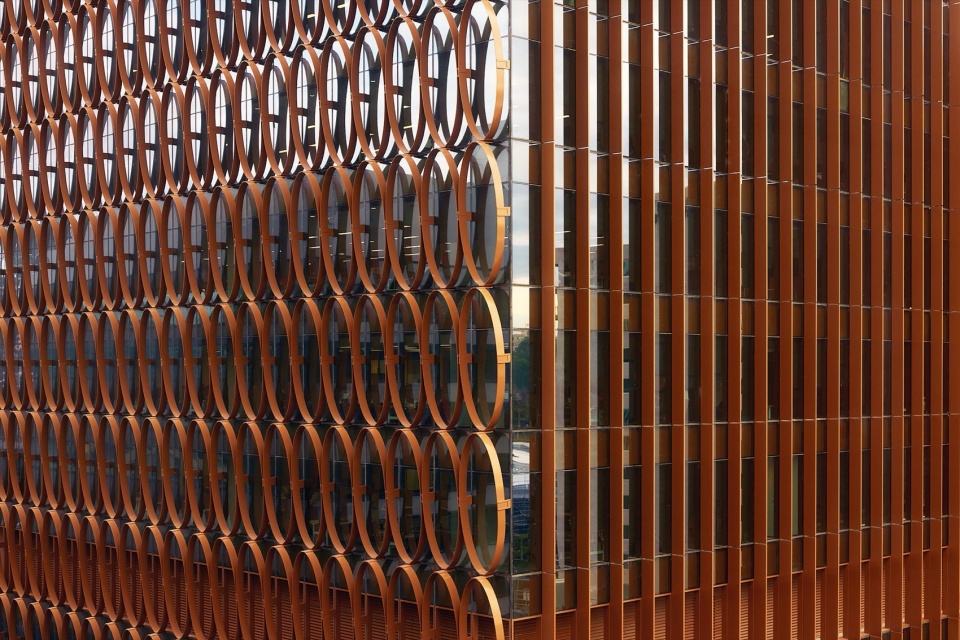 205 North Quay by REX
