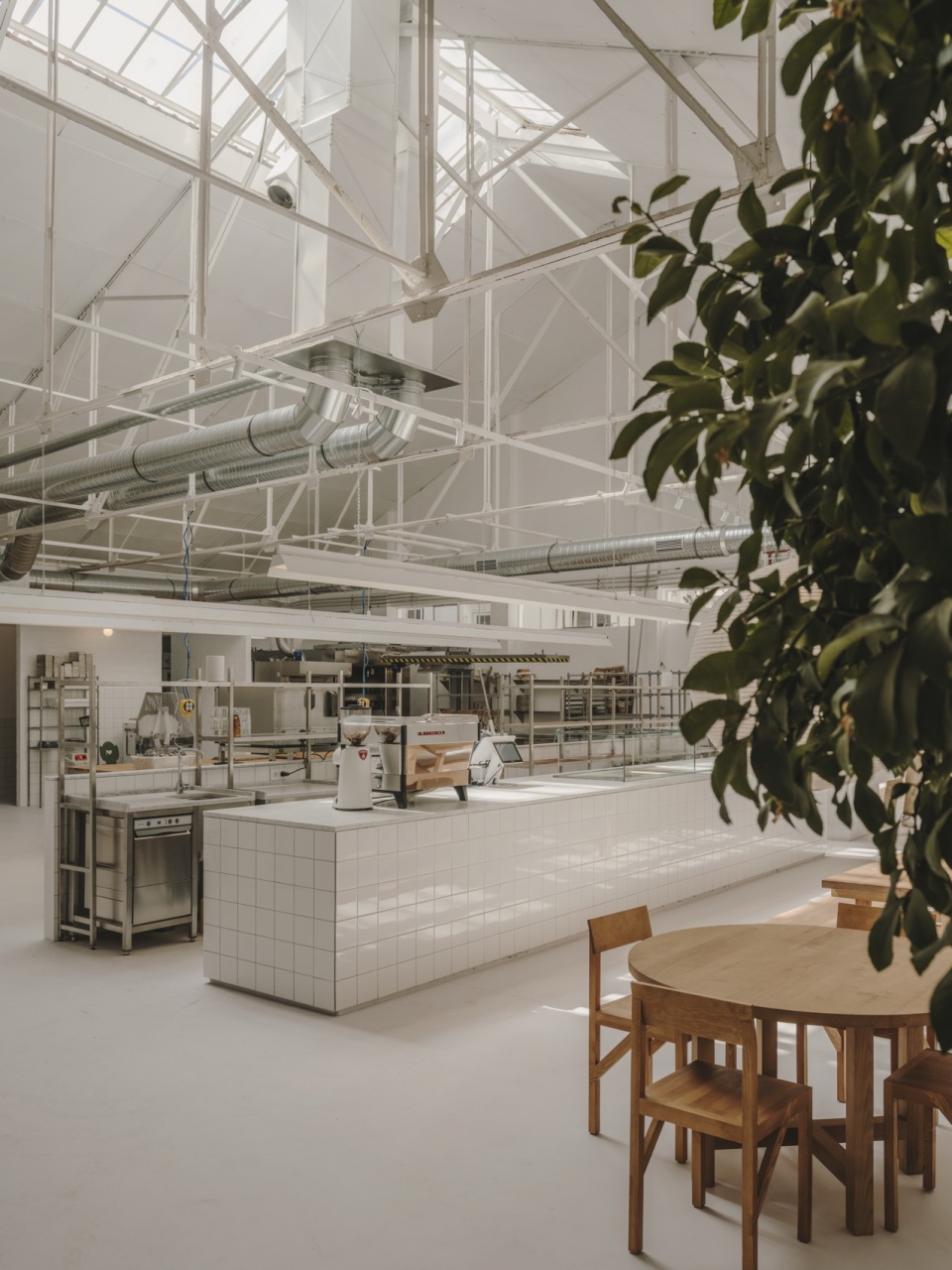 alma nomad fabrica by plantea estudio