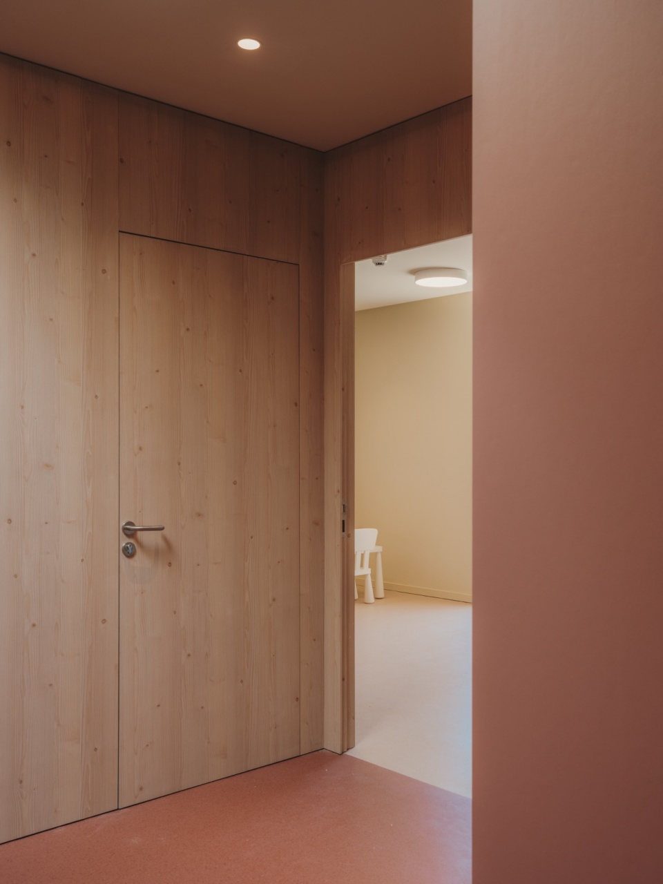 elche neurodevelopment institute phase 1 by arn architects