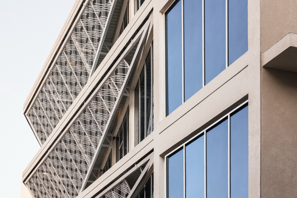 The Indonesian Consulate in Jeddah by INJ Architects