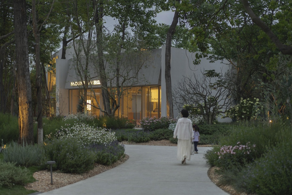 commercial renewal of guanggu runjing park by wtd group atelier dachuan