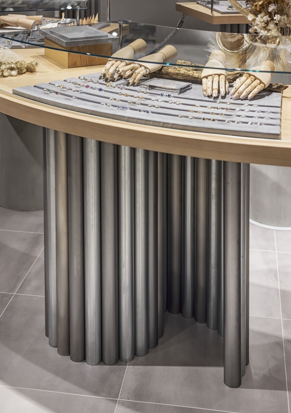 gray Accessories Store