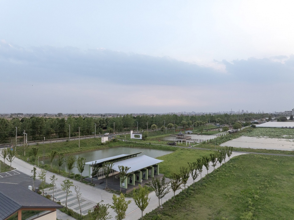 yangzhou baoying grape classroom by atelier anonymous