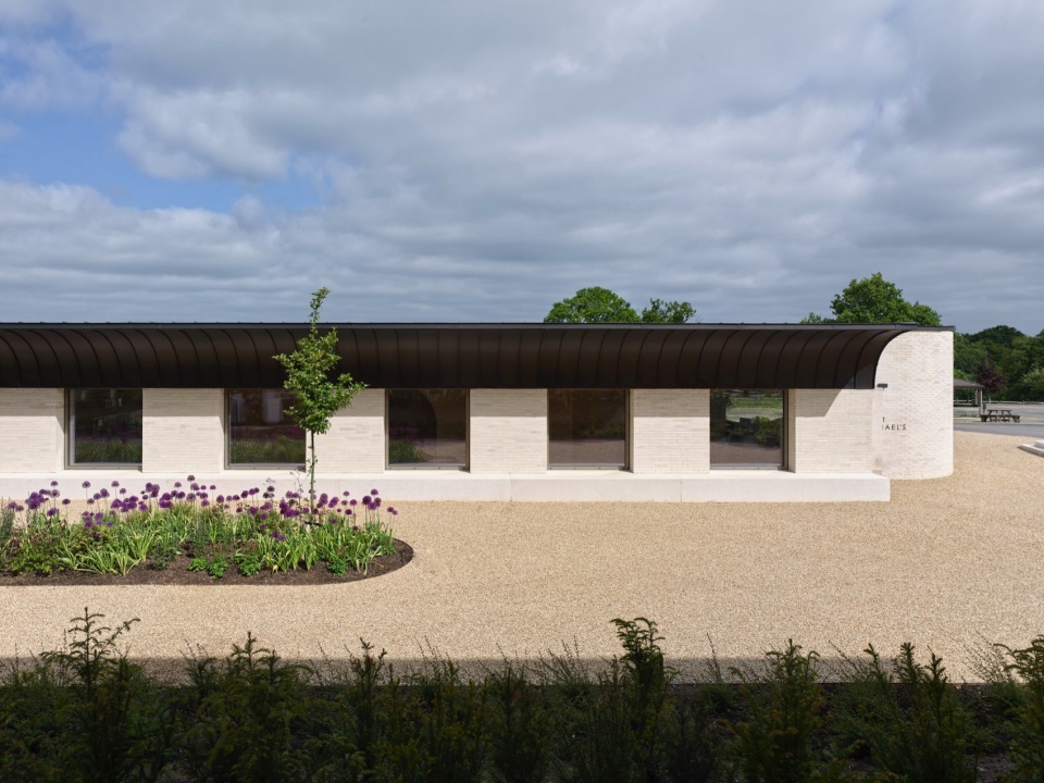 St Raphael s at Mayfield by Adam Richards Architects