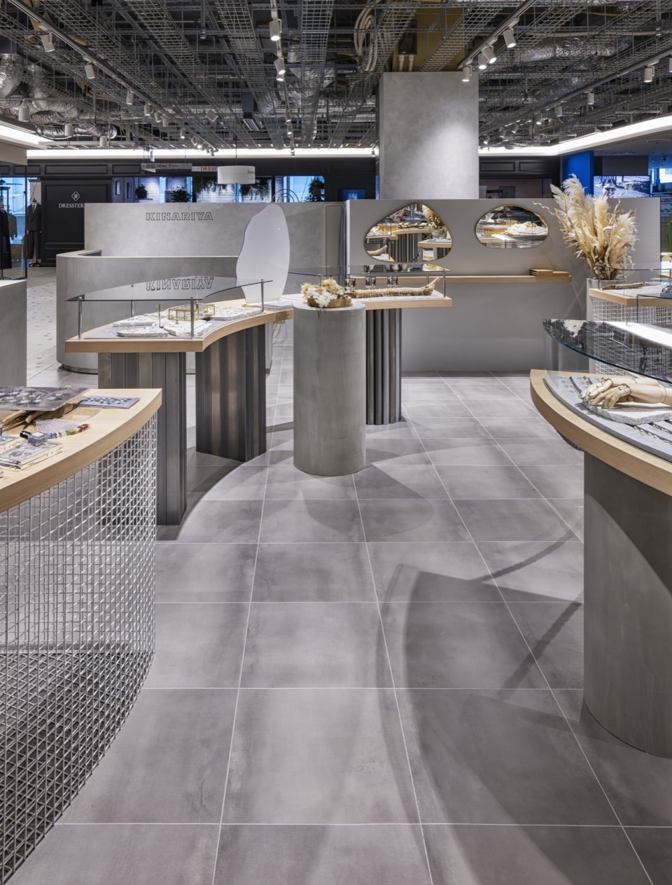 gray Accessories Store
