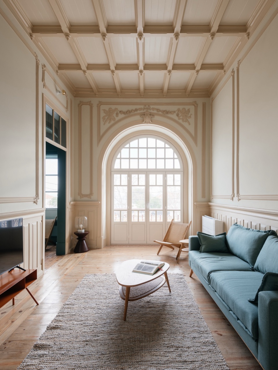 Rose building by Aurora Architects Furo