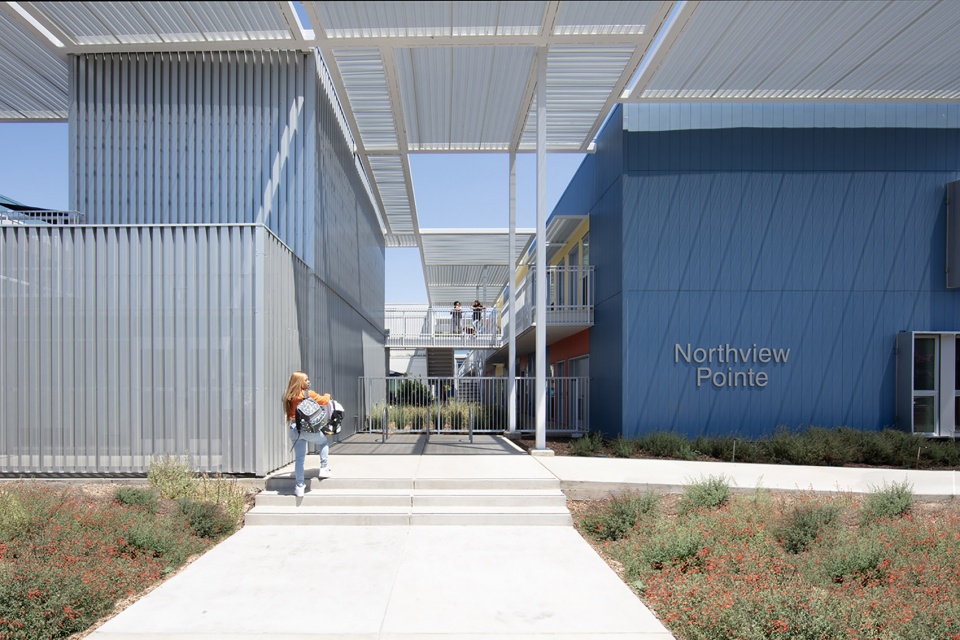 northview apartments by brooks scarpa