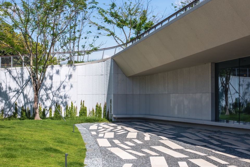 Breeze Pavilion