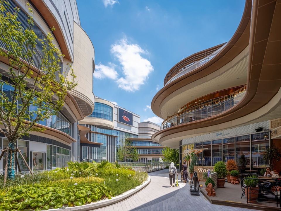 Hongqiao Qianwan Incity MEGA