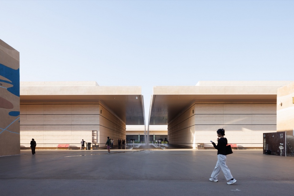 Zhengzhou Dahecun National Archaeological Site Park by China Architecture Design and Research Group
