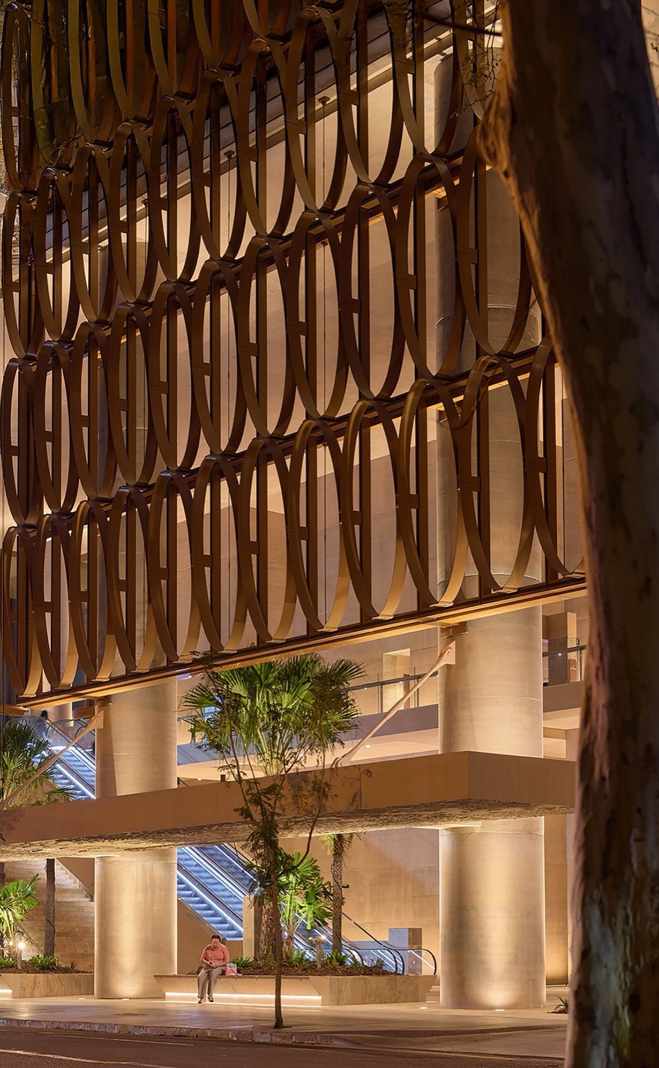 205 North Quay by REX