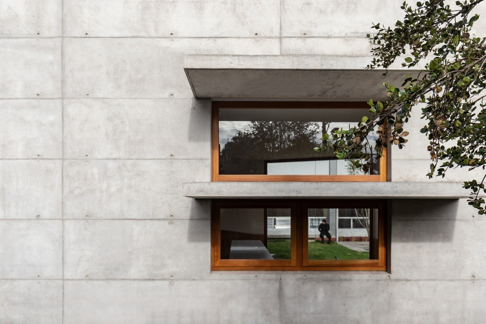 Arts Building Cardinal Spellman Salesian Bilingual School by STUDIO BLUR