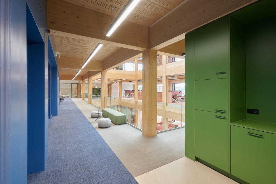 Midwork Building