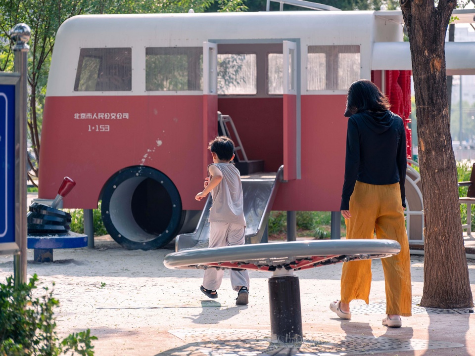 OLD BEIJING BUS by XISUI Design