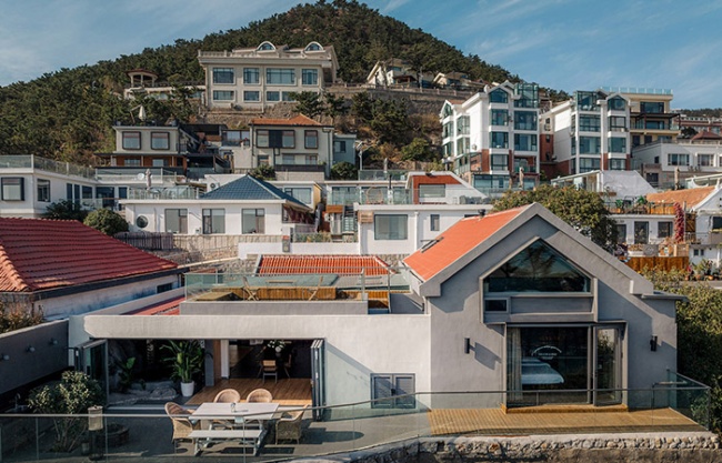  A Collection of Courtyard Renovations in Ximaiyao Village by BUFF Architects