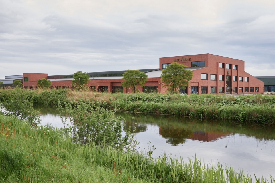 Midwork Building