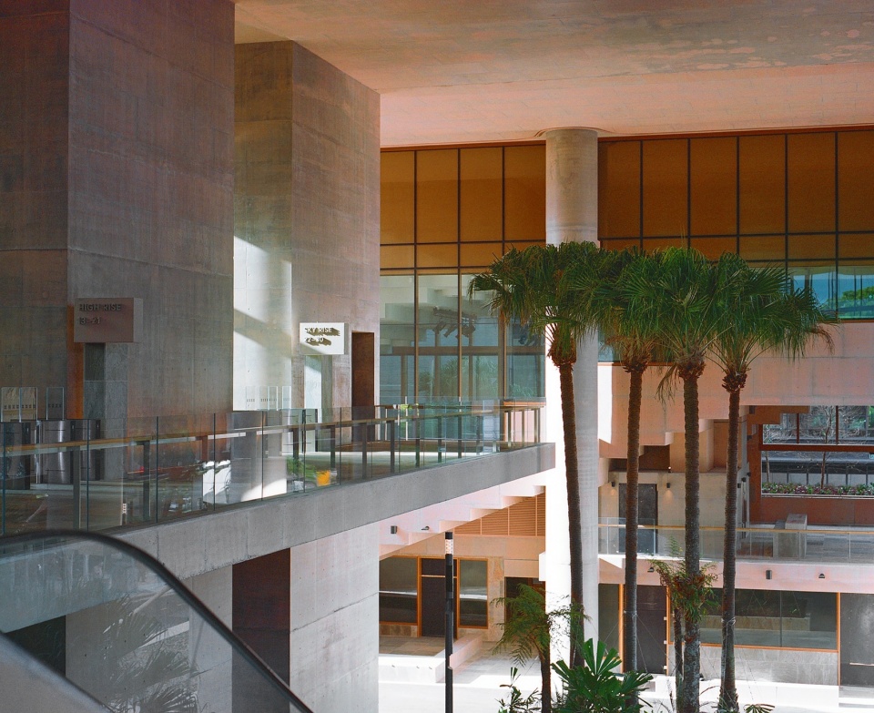 205 North Quay by REX