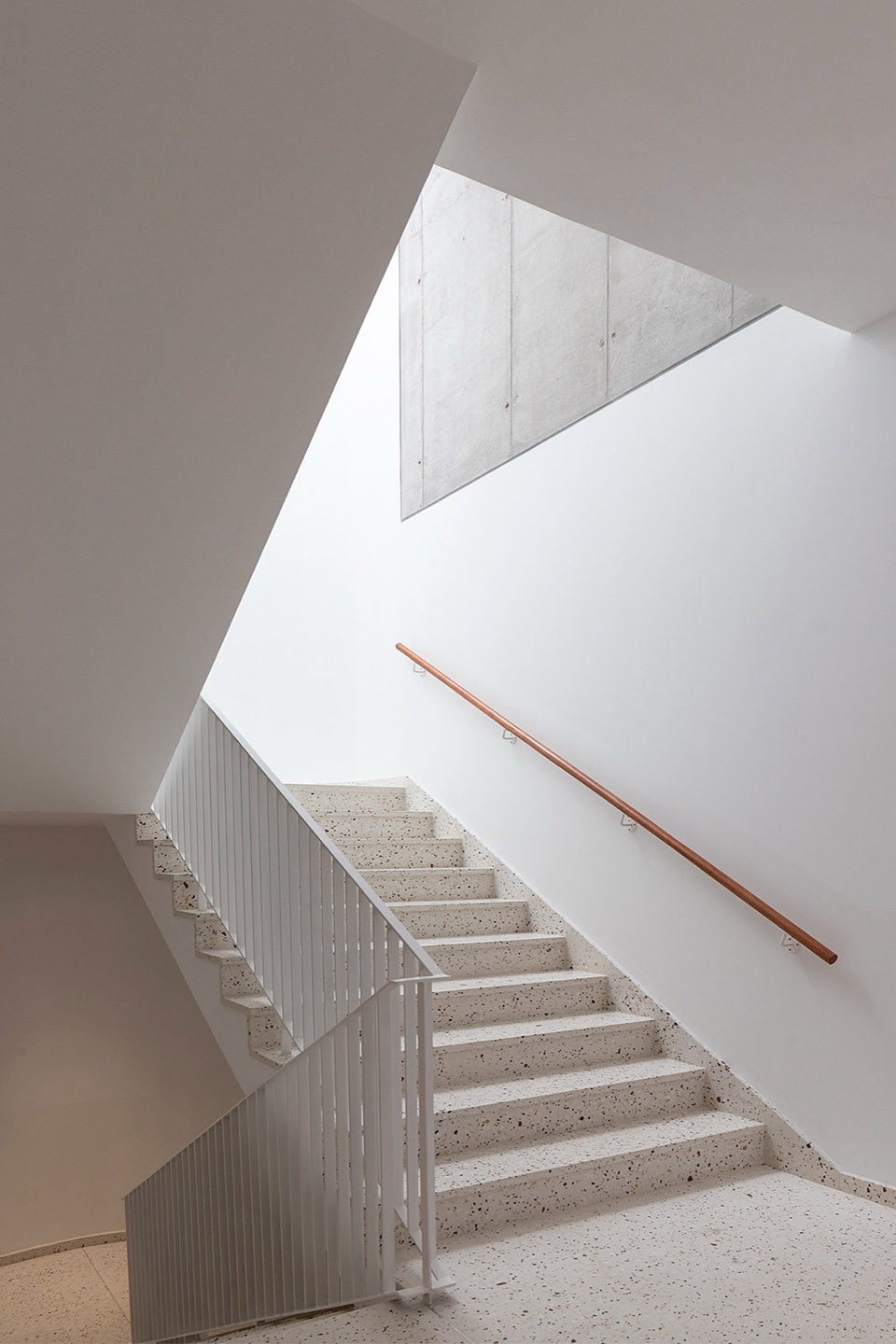 Arts Building Cardinal Spellman Salesian Bilingual School by STUDIO BLUR