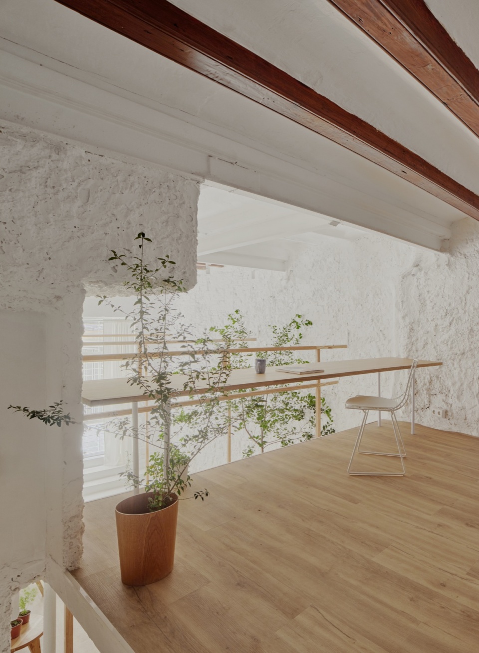 el born loft by roman izquierdo bouldstridge