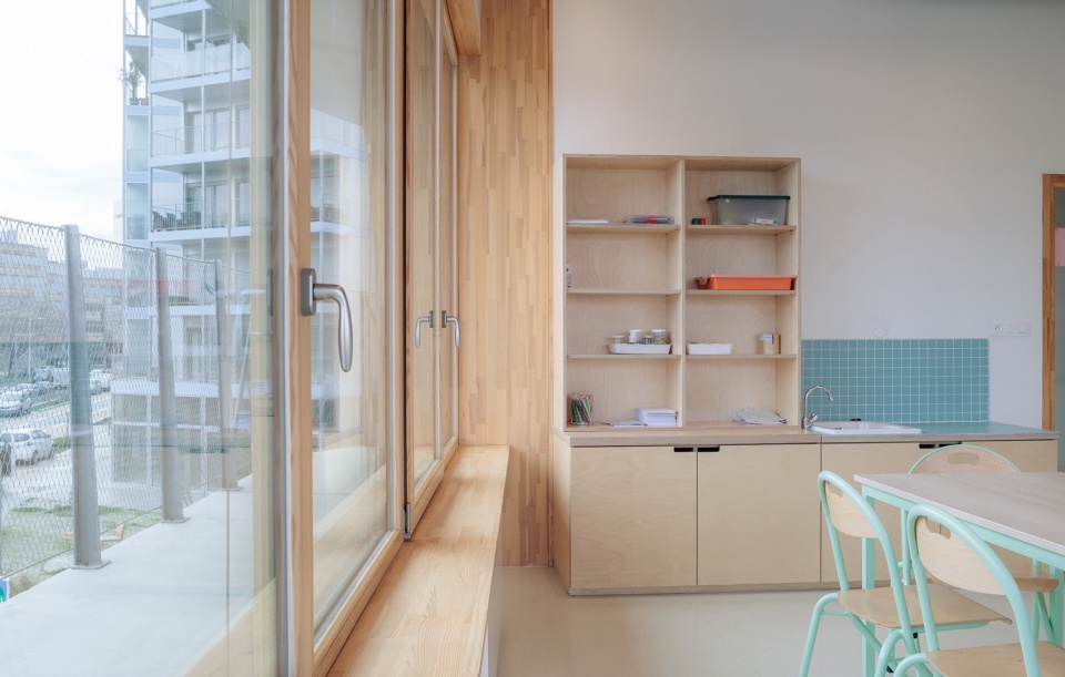 Yvonne Kerzreho school complex by SAM Architecture