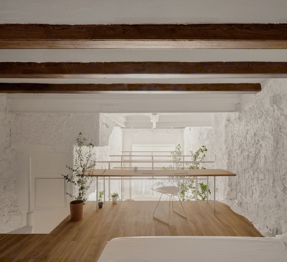 el born loft by roman izquierdo bouldstridge