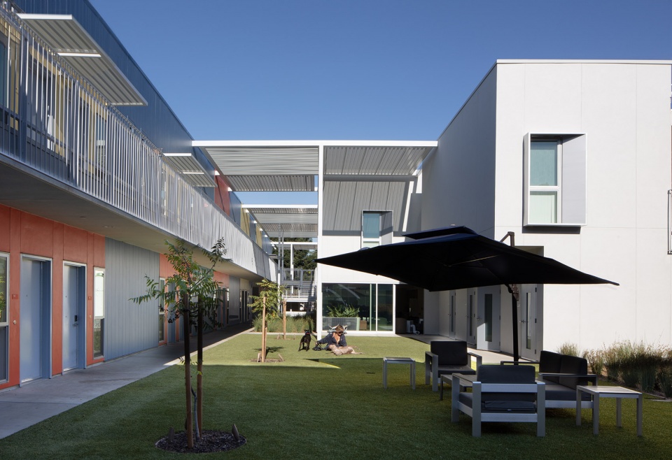 northview apartments by brooks scarpa