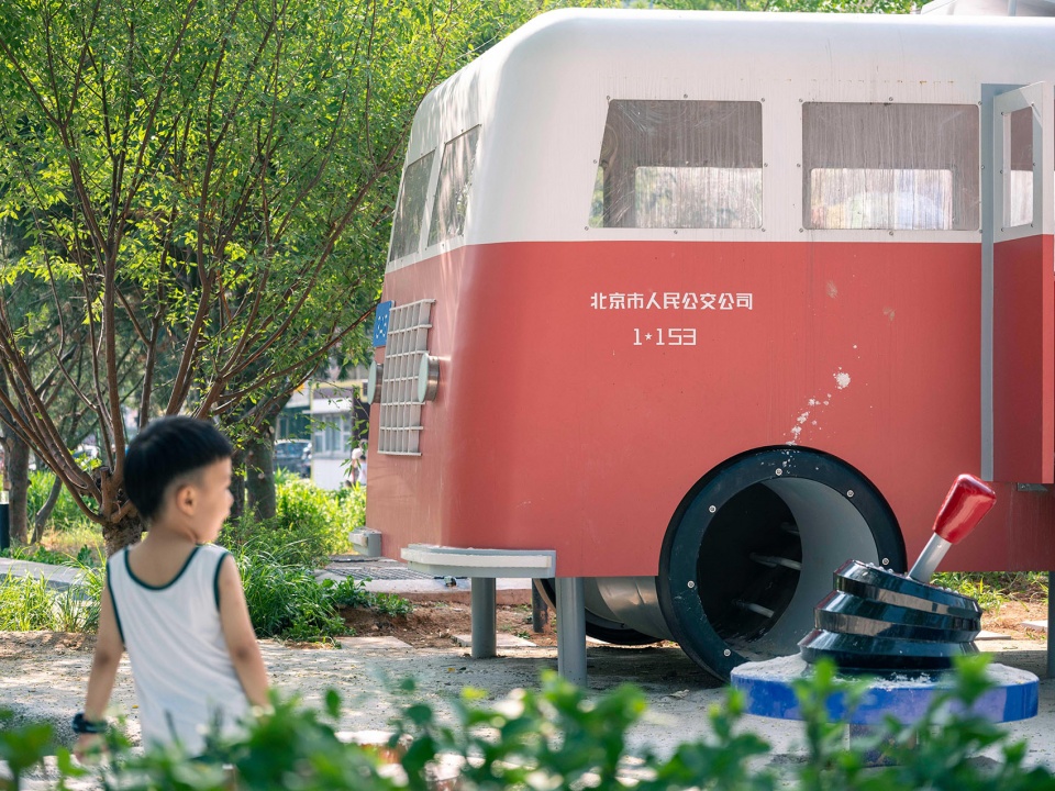 OLD BEIJING BUS by XISUI Design