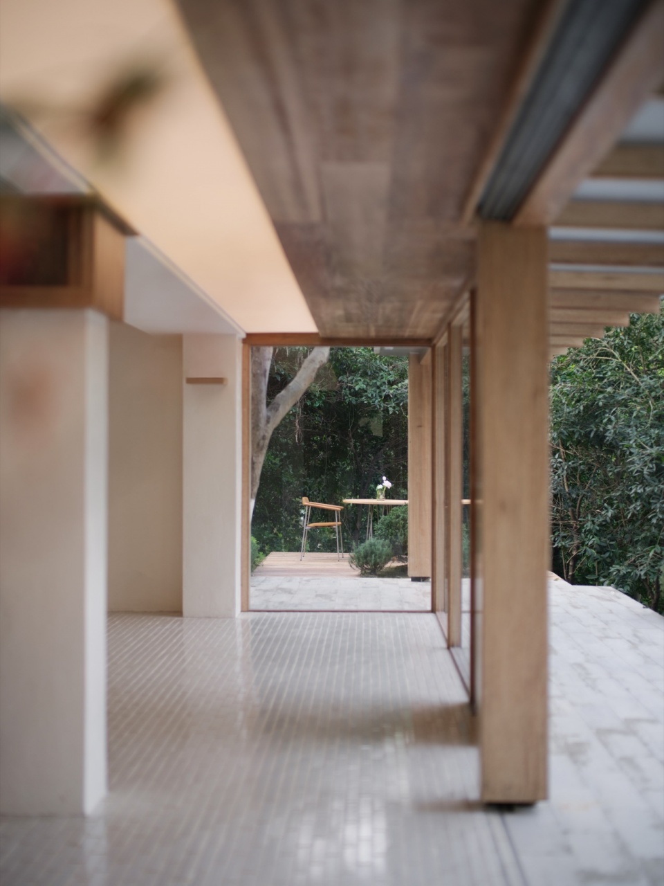 lago by vari architects