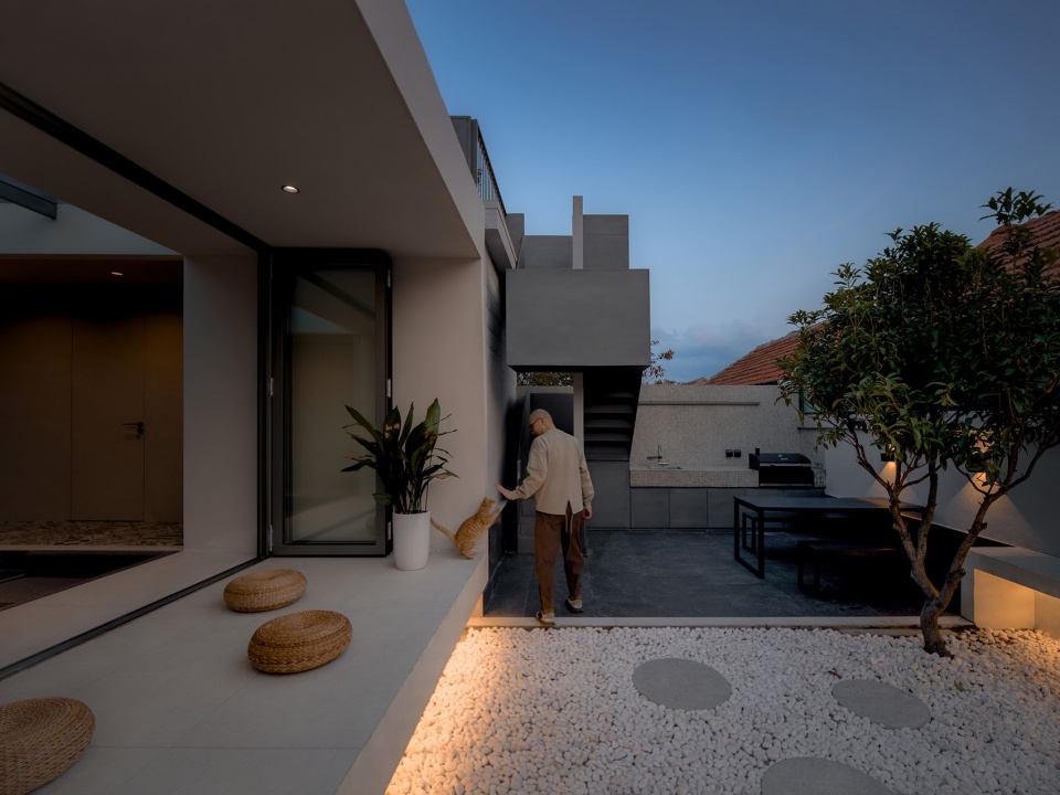 a collection of courtyard renovations in ximaiyao village by bu