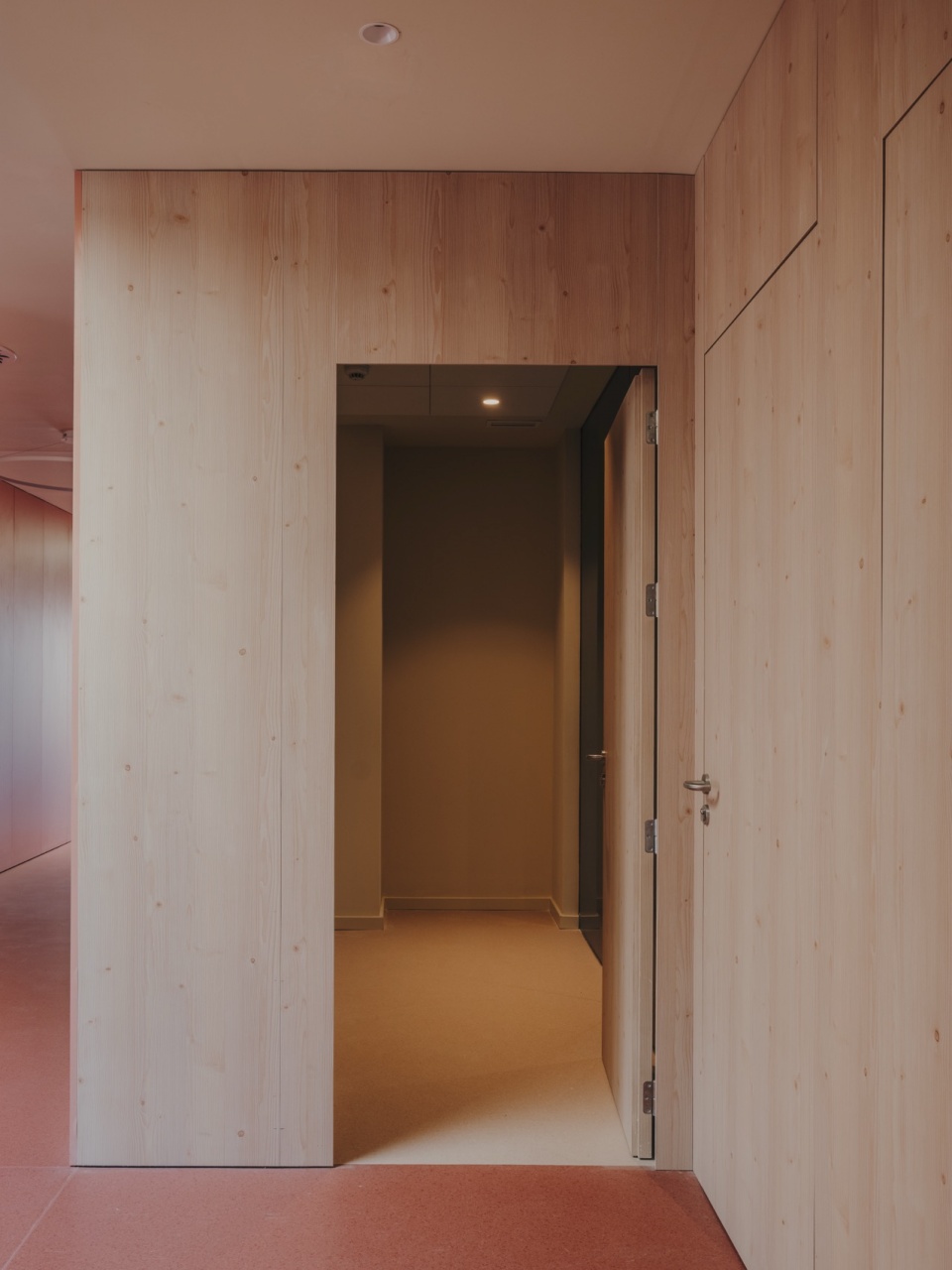 elche neurodevelopment institute phase 1 by arn architects