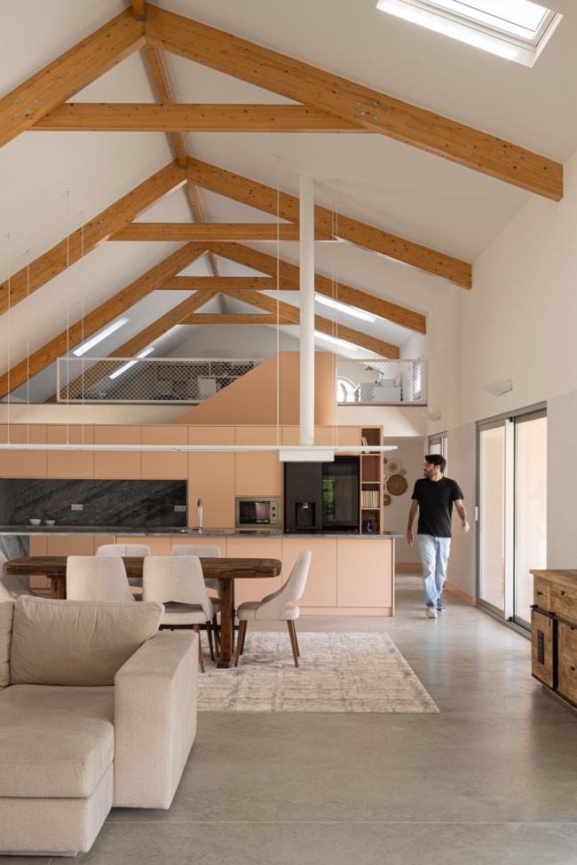 casa do alpendre by vasco burnay arquitectura