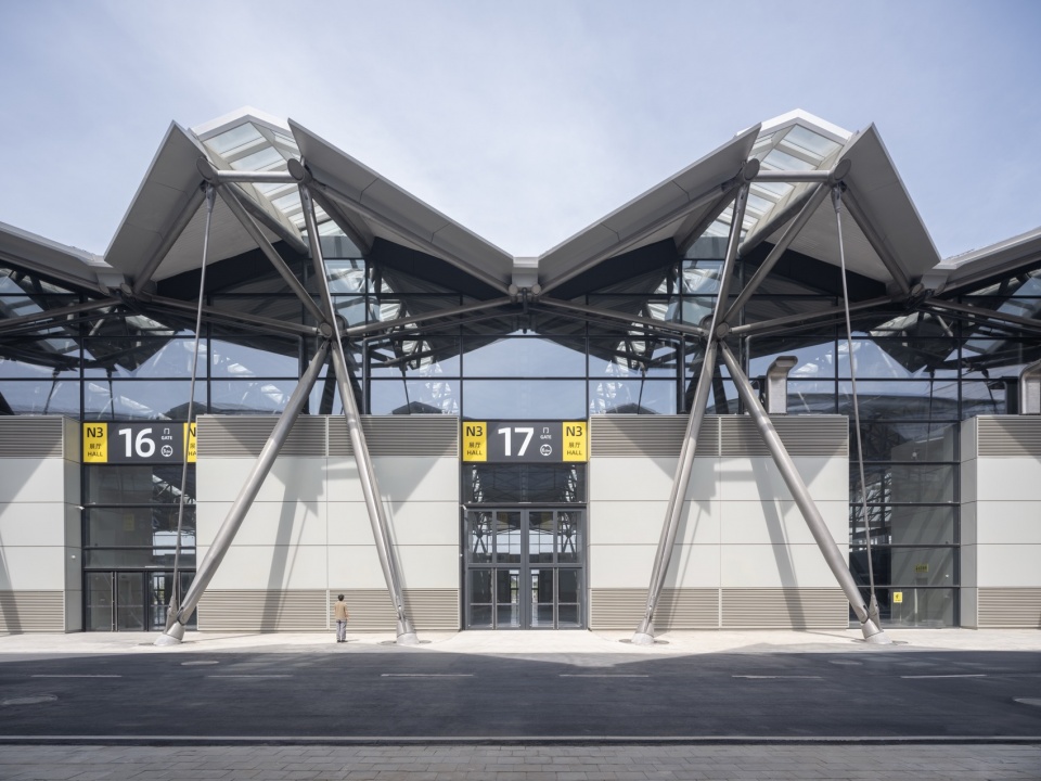 phase 2 of the central china international convention and exhibition centre by rshp
