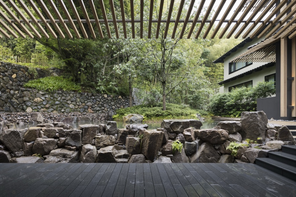 banyan tree higashiyama kyoto by kengo kuma and associates