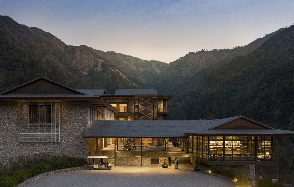 Complex Taj Rishikesh Resort Spa