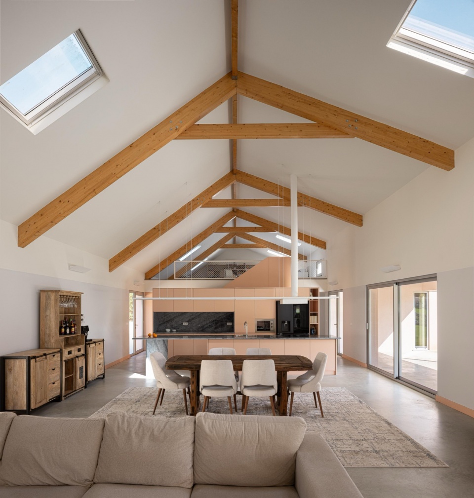 casa do alpendre by vasco burnay arquitectura