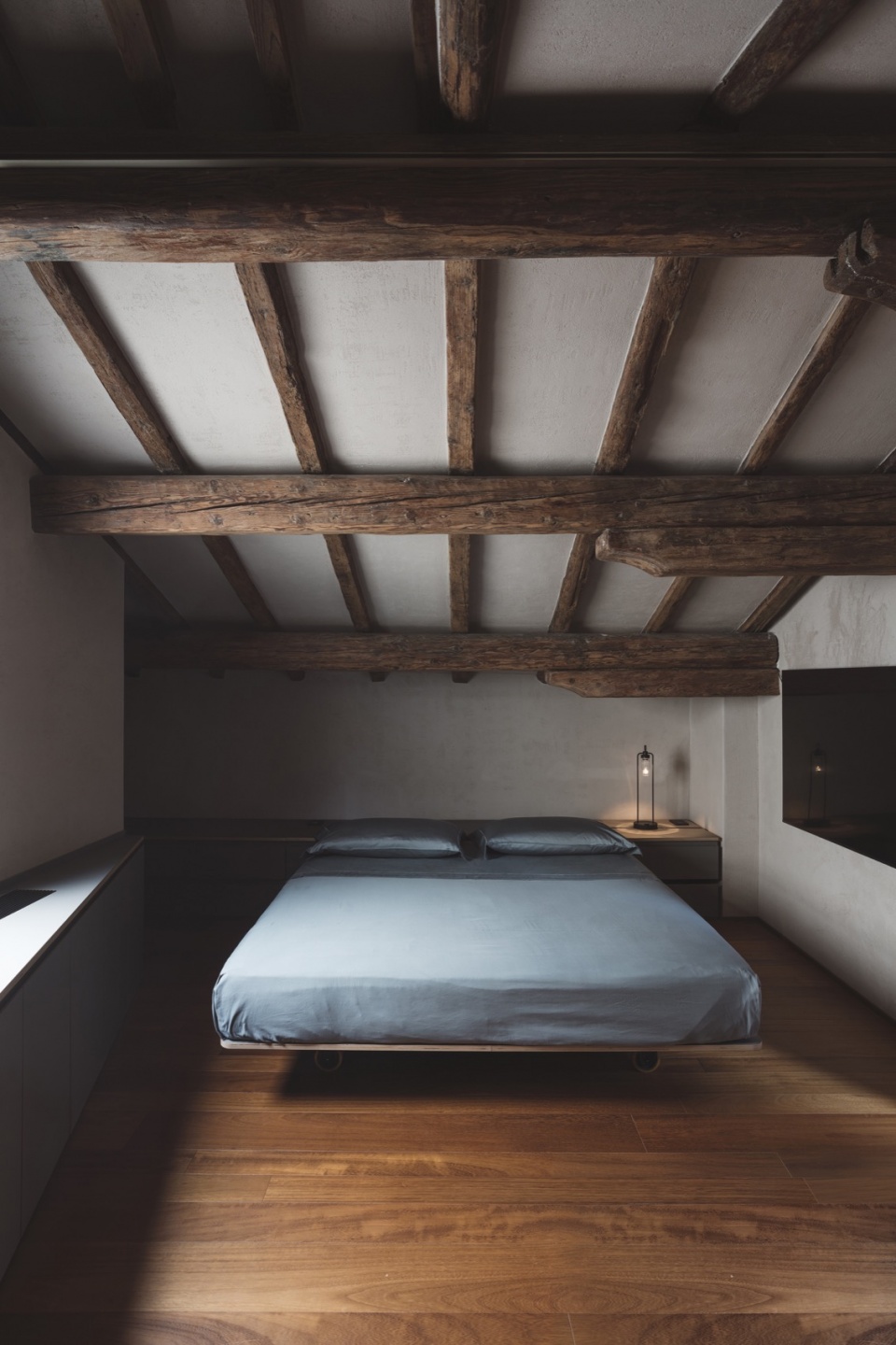 attic ll by depaolidefranceschibaldan architetti iz8