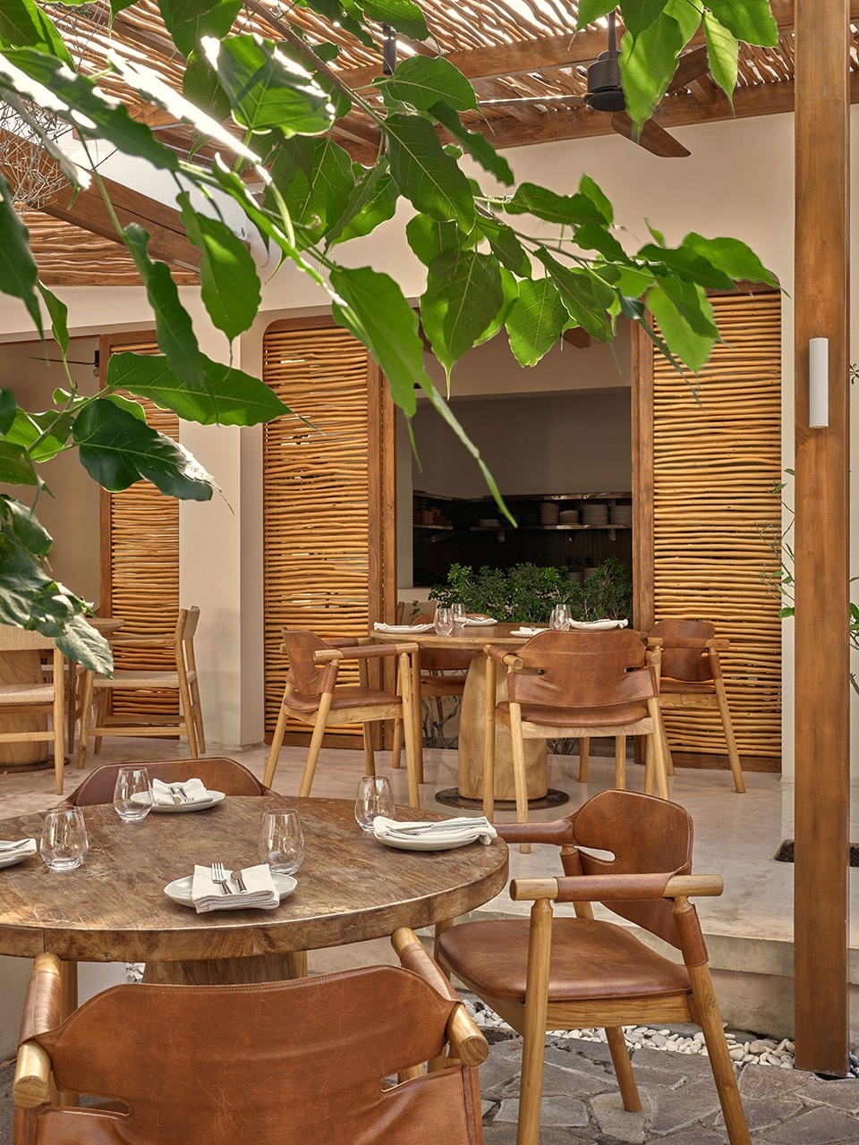 avli restaurant by da bureau
