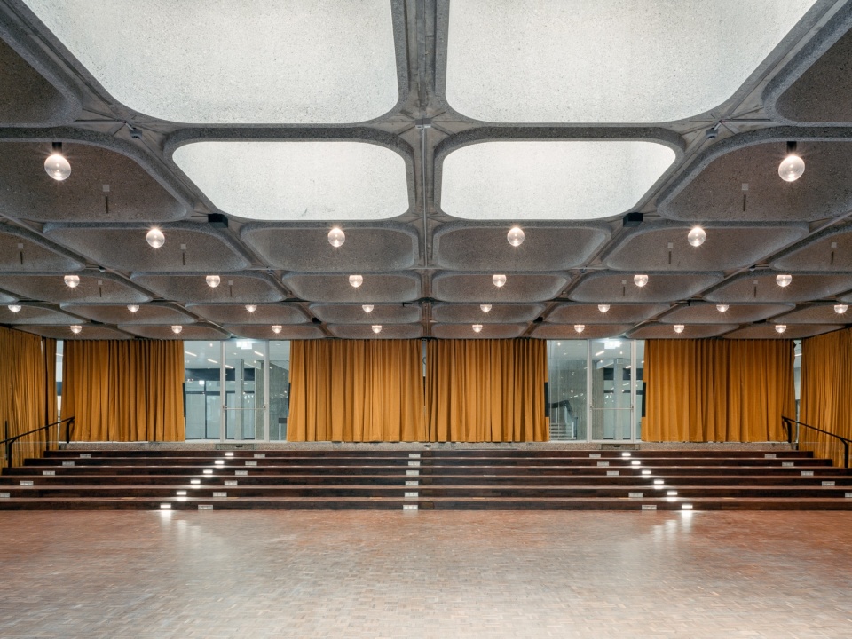 Vertical Extension and Refurbishment