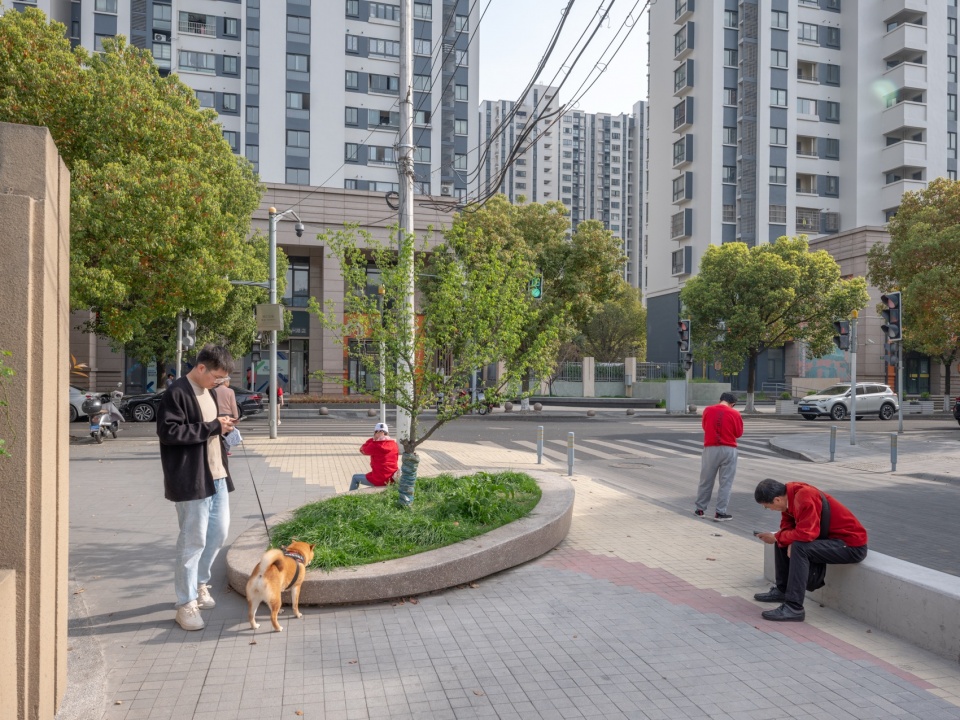 quanzhou road yizhou road promenade greenway activating everyday street life through walking by atelier liu yuyang architects