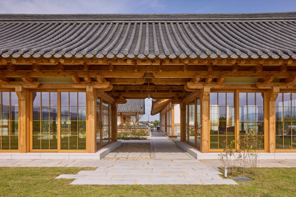 House for Rejuvenation by JK AR 拷贝