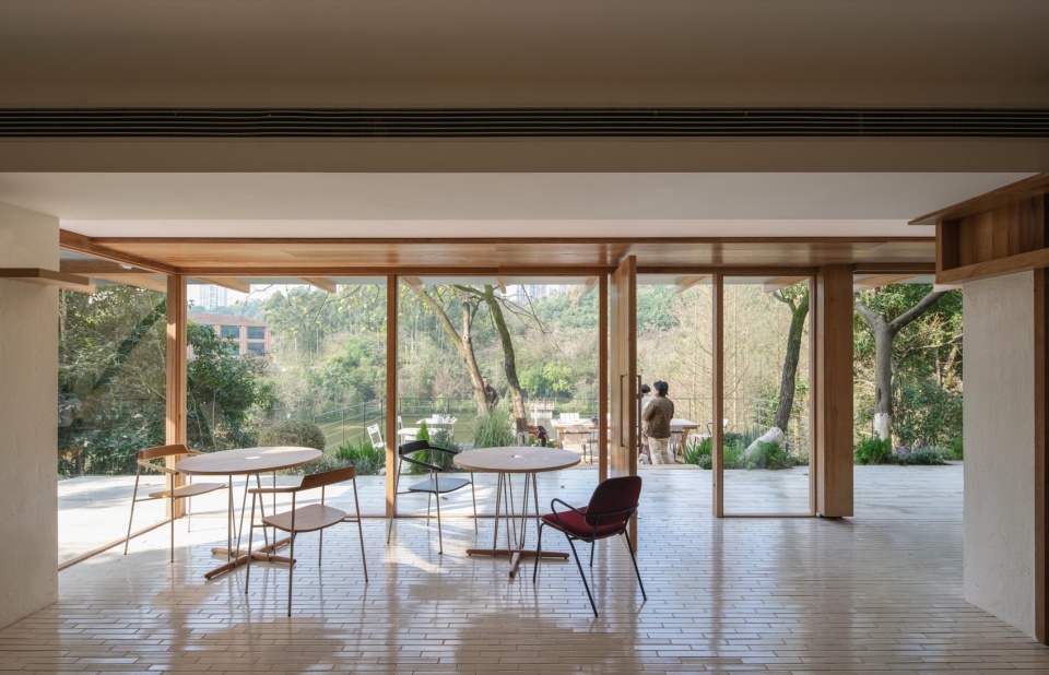 lago by vari architects