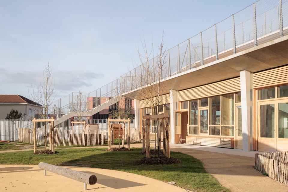 Yvonne Kerzreho school complex by SAM Architecture