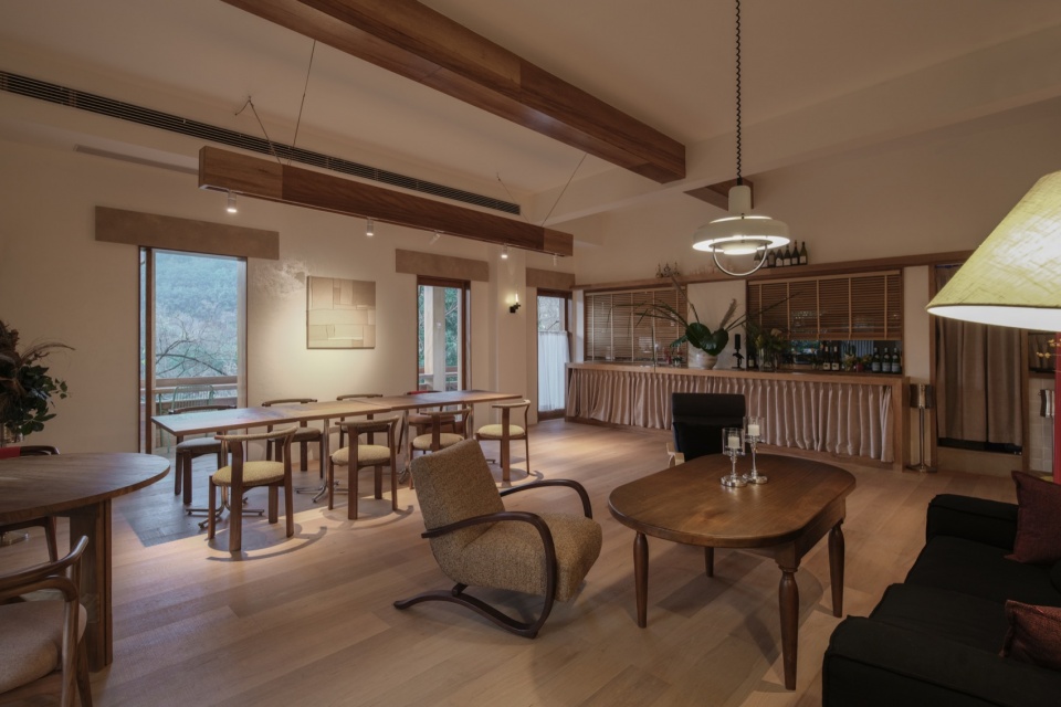 lago by vari architects