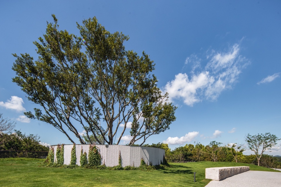 Breeze Pavilion