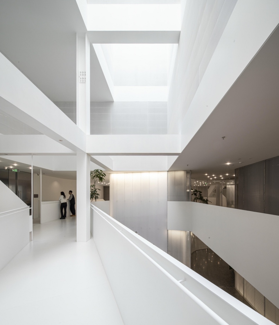 MORE Office Renovation by TAOA