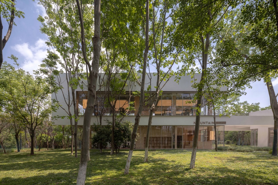 commercial renewal of guanggu runjing park by wtd group atelier dachuan